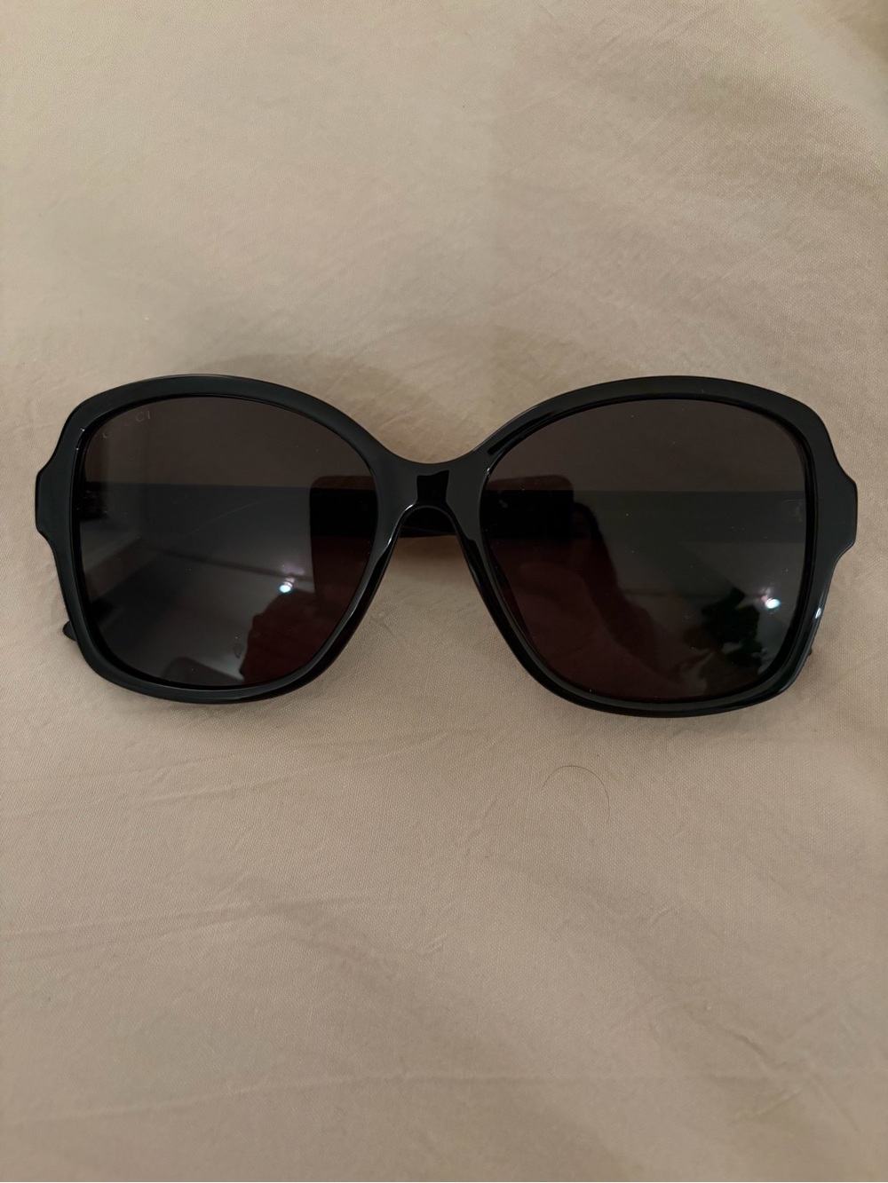 Gucci Black Oversized Women's Sunglasses